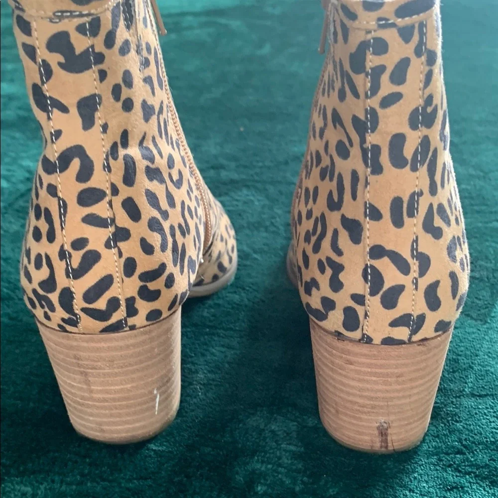 Carlos by Carlos Santana Brown and Black Ankle Booties with Leopard Print - Picture 3 of 6